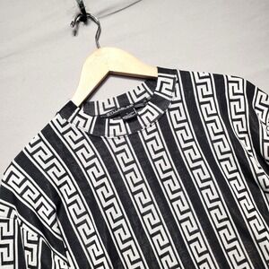 Syllables Top Mens Large Black White Greek Key Knit Pullover Stretch Pattern Y2K